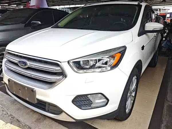 Ford Kuga 2016