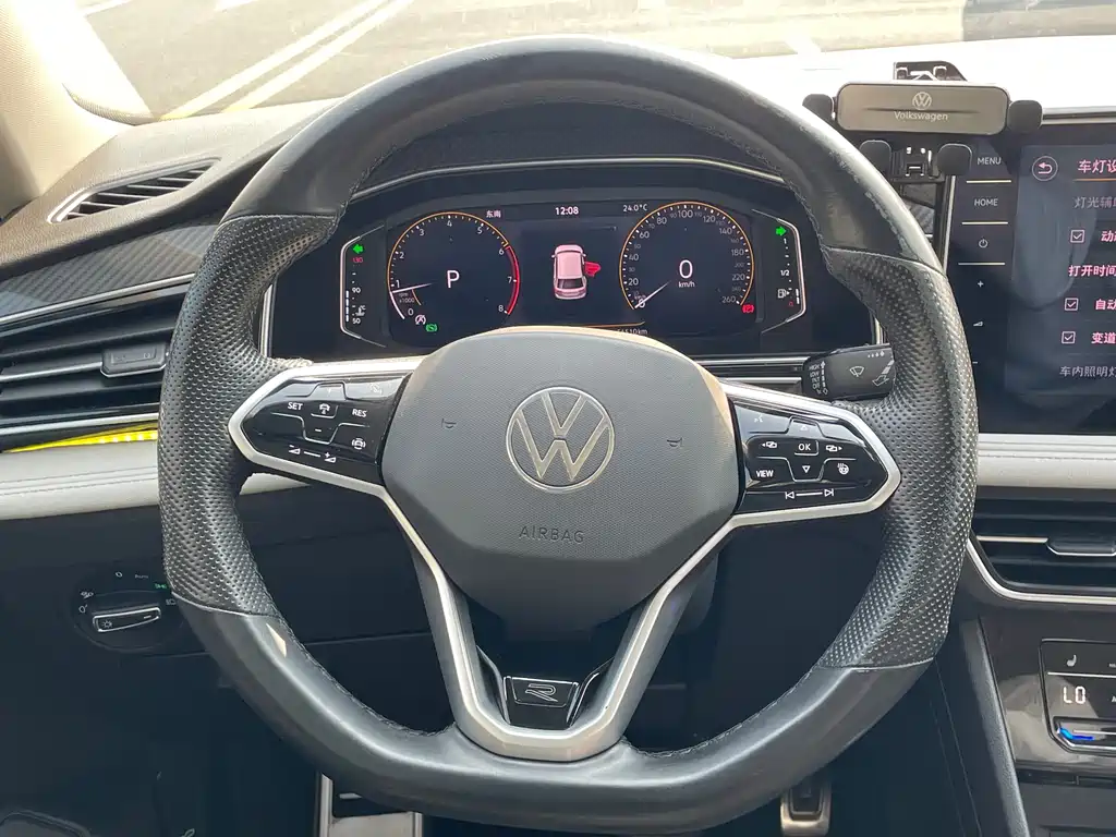 Volkswagen Tiguan L 2021 — фото 17