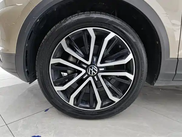 Volkswagen T-Roc 2021
