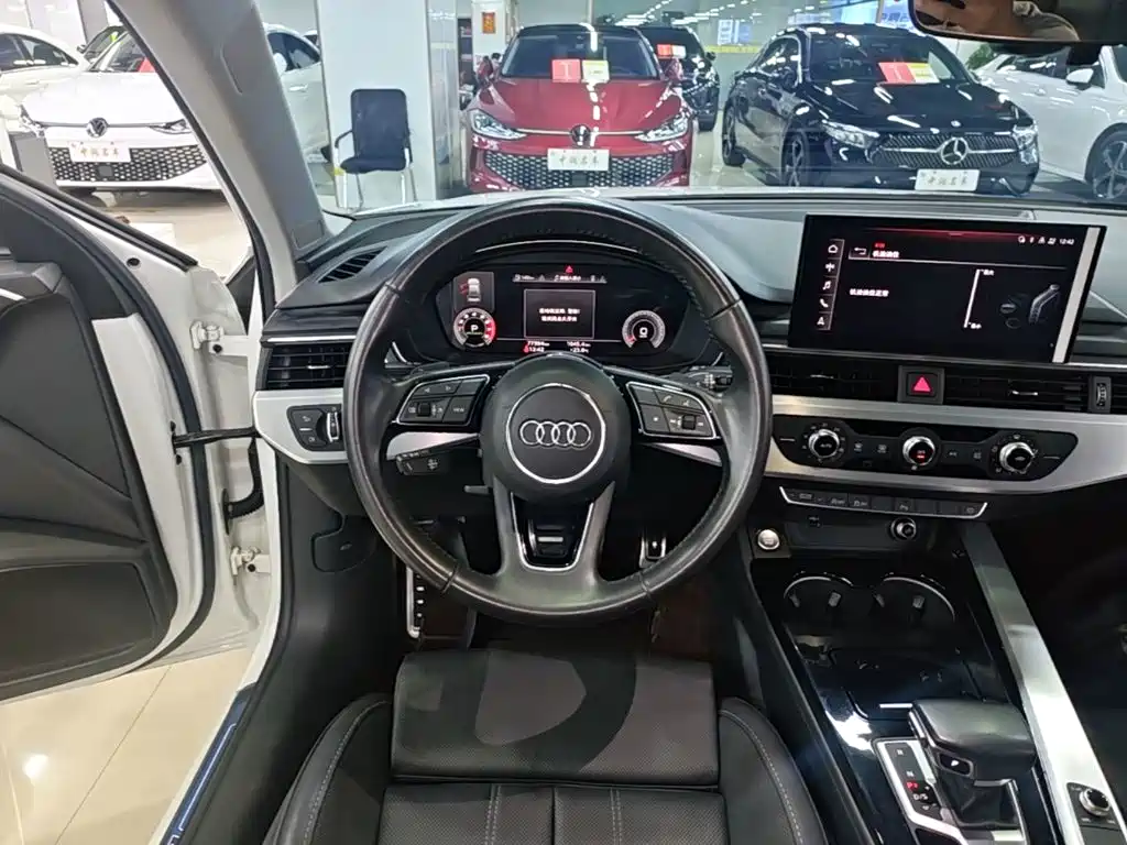 Audi A4L 2020 — фото 11