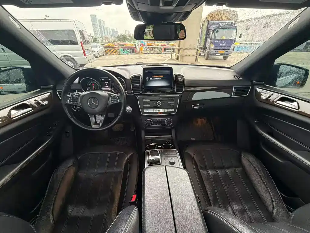 Mercedes-Benz GLE 2017 — фото 9