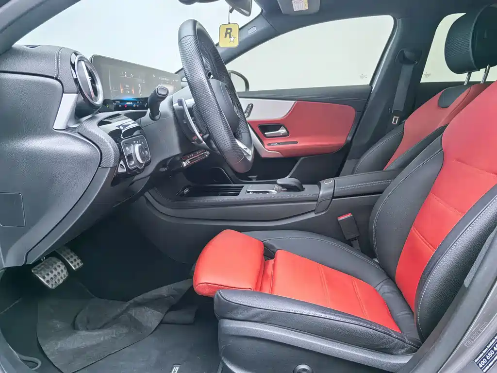 Mercedes-Benz A-Class AMG 2024 — фото 14