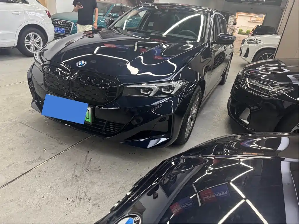 BMW i3 2024