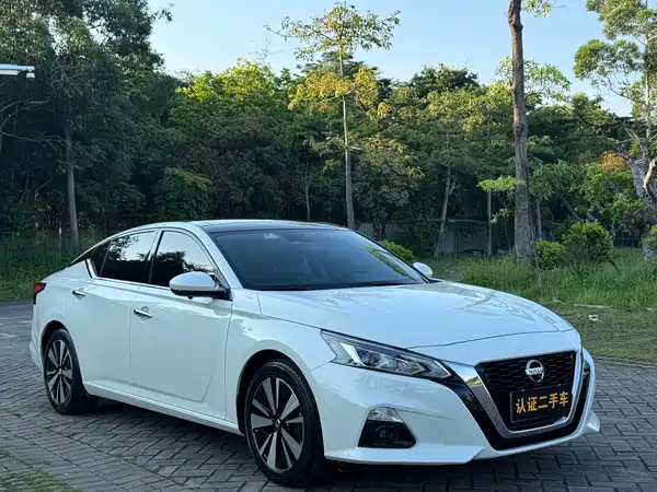 Nissan Teana 2022