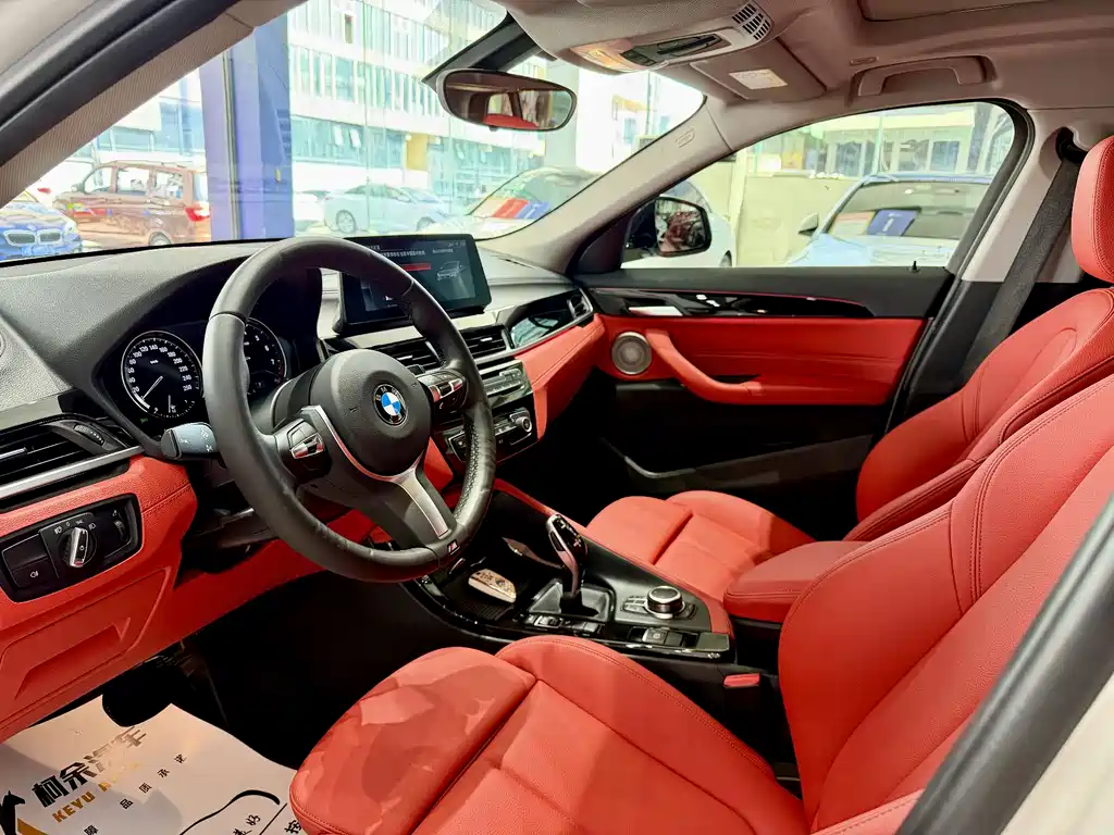 BMW X2 2022 — фото 11