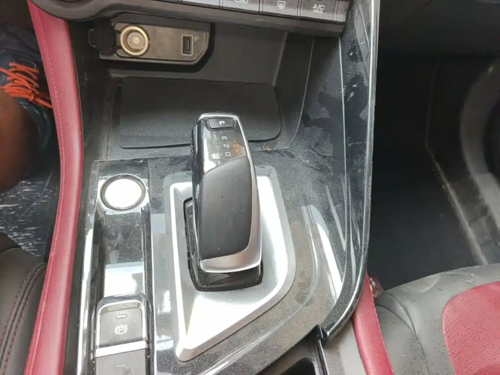 Dongfeng Fengshen AX7 2023 — фото 14