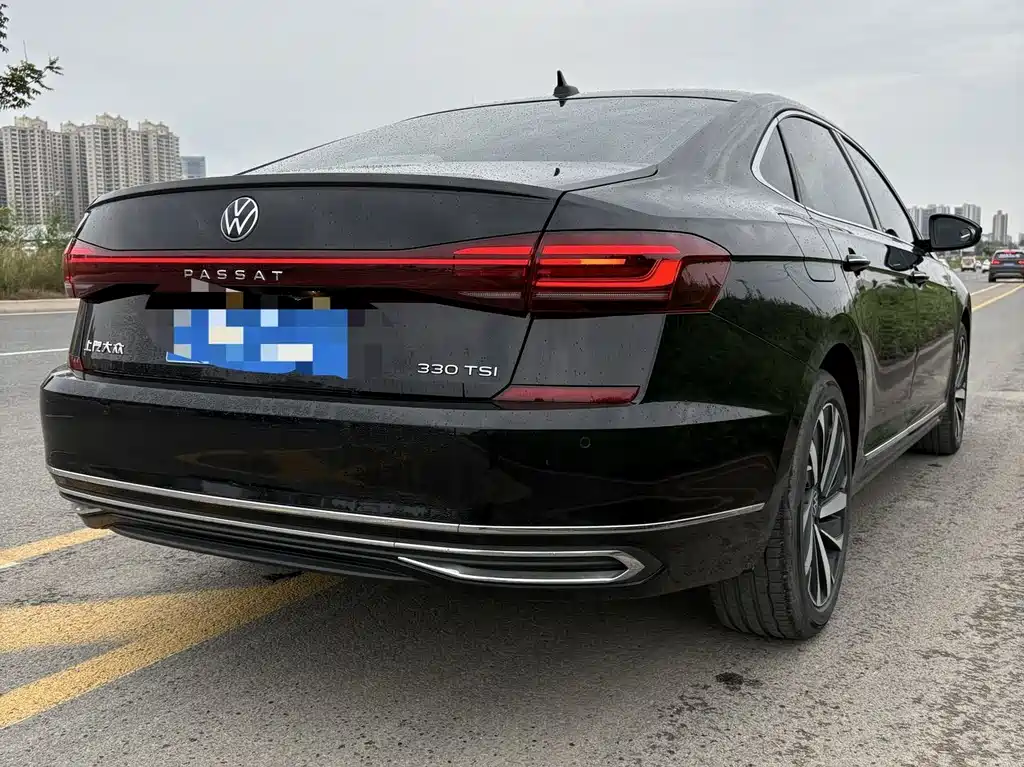 Volkswagen Passat 2023 — фото 10