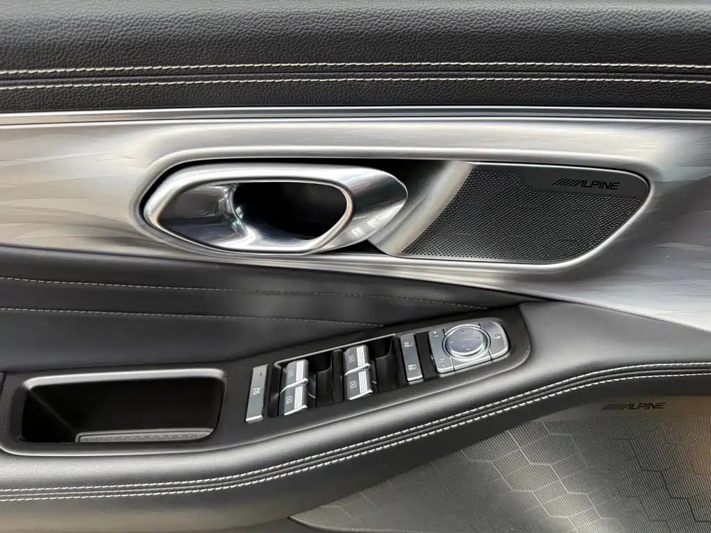 GAC Motor Trumpchi GS8 2023 — фото 19