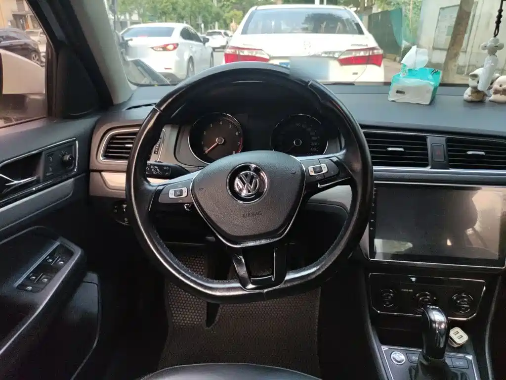 Volkswagen Gran Lavida 2018 — фото 6