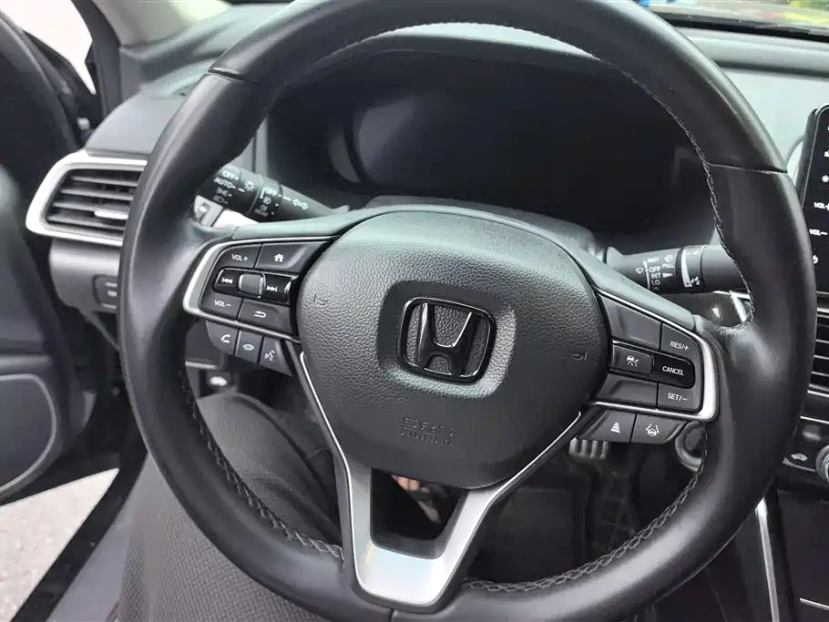 Honda Accord 2022 — фото 15