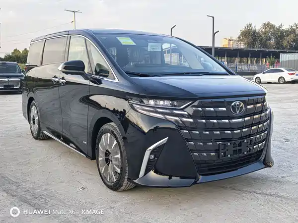 Toyota Alphard 2024