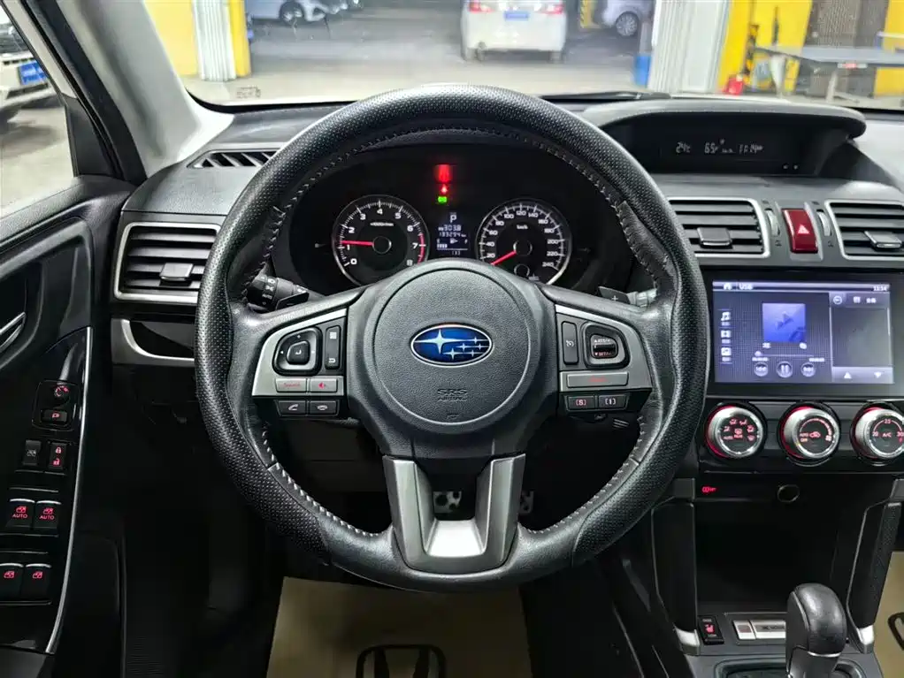 Subaru Forester 2016 — фото 13