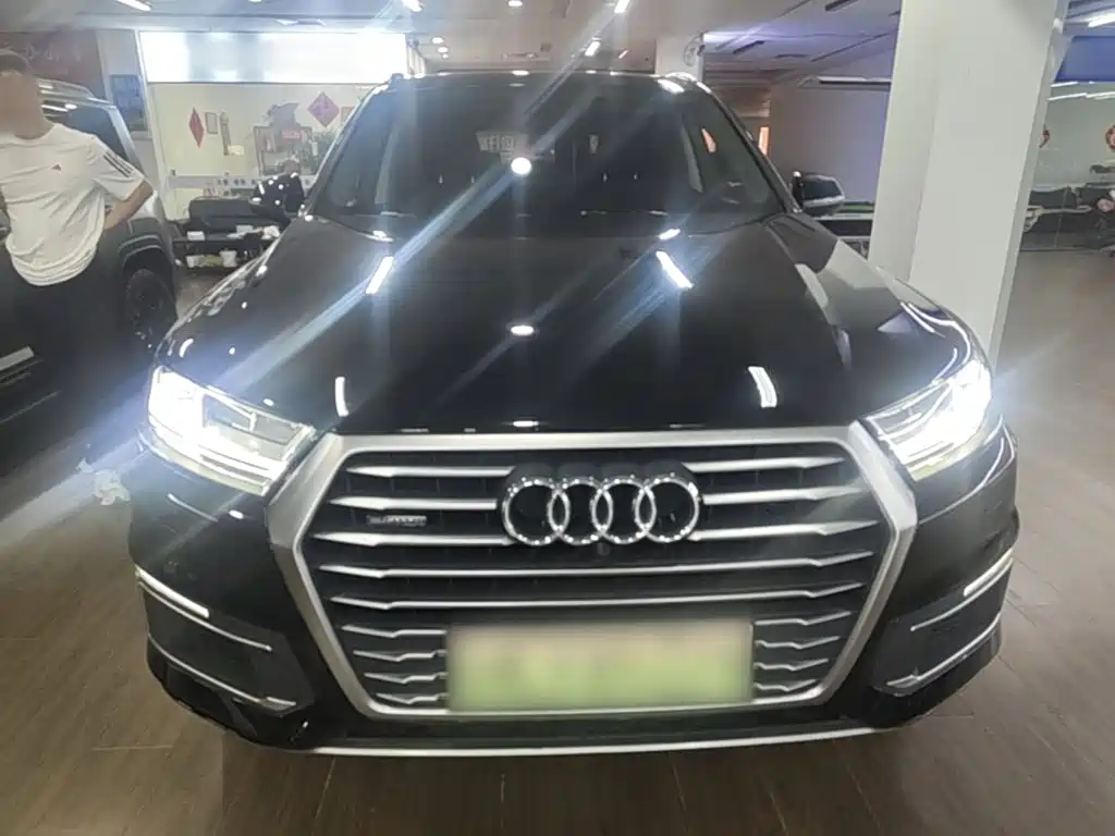 Audi Q7 New Energy 2019 — фото 3