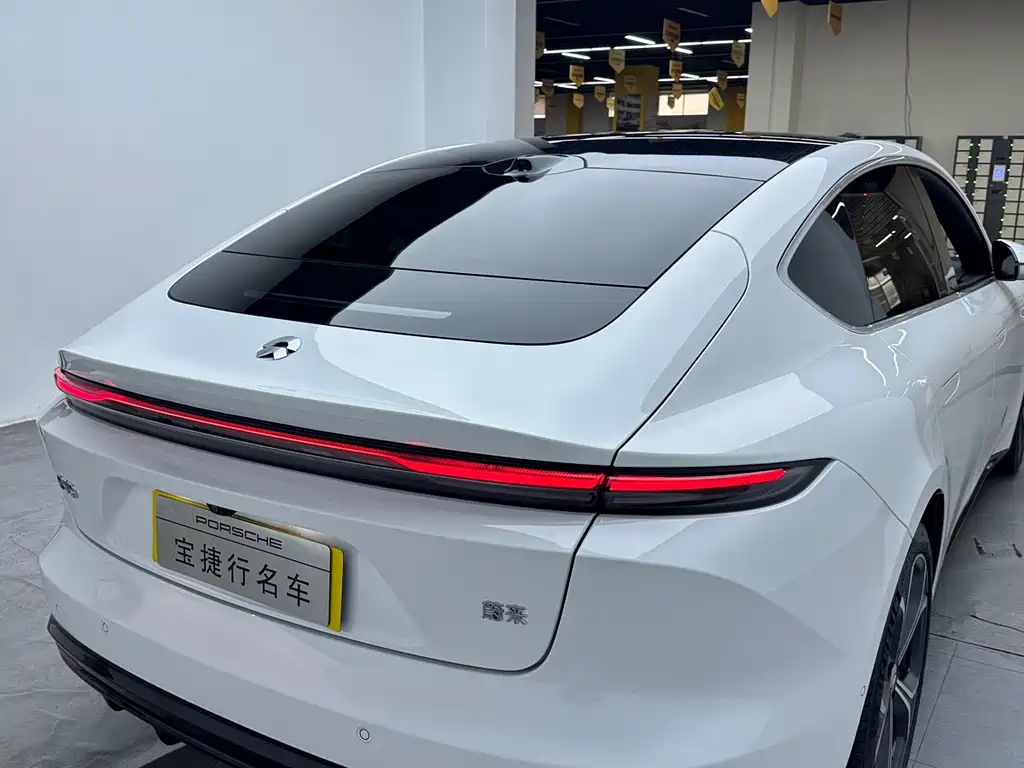 NIO ET5 2025