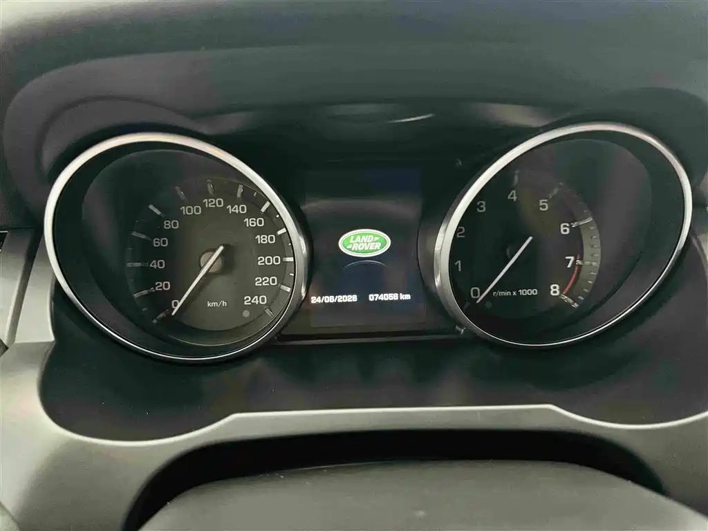 Land Rover Evoque 2015 — фото 14