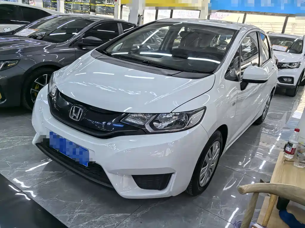 Honda Fit 2017 — фото 1