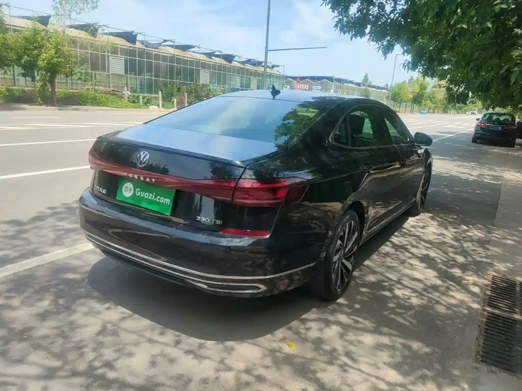 Volkswagen Passat 2022