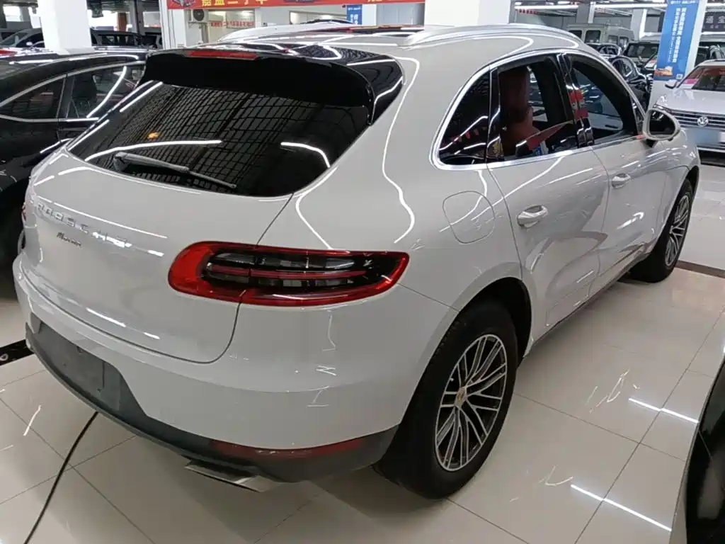 Porsche Macan 2018 — фото 7
