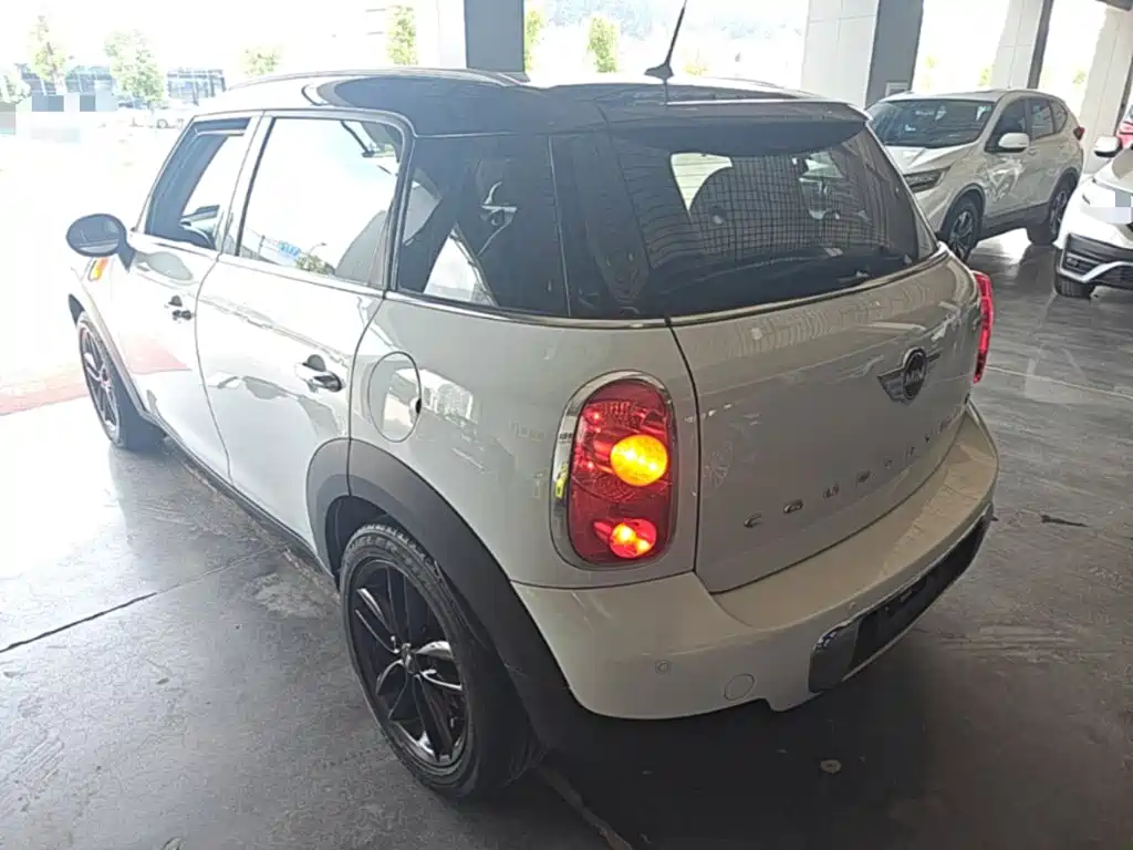 MINI Countryman 2016