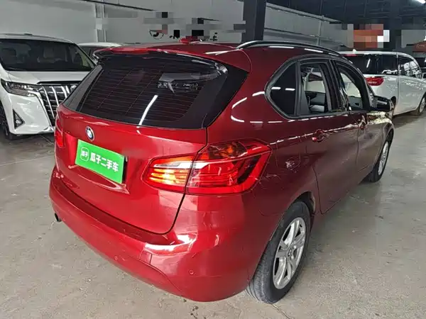 BMW 2 Series Wagon 2015