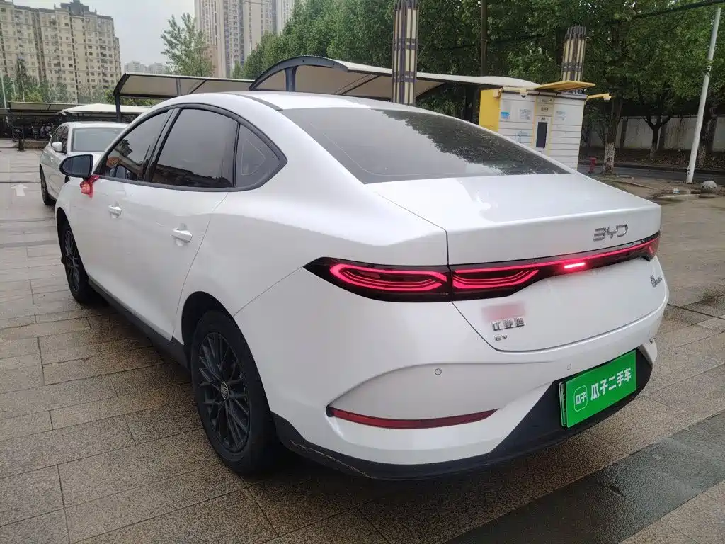 BYD Qin PLUS 2025 — фото 24
