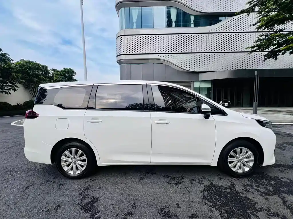 GAC Motor Trumpchi M6 2019 — фото 12