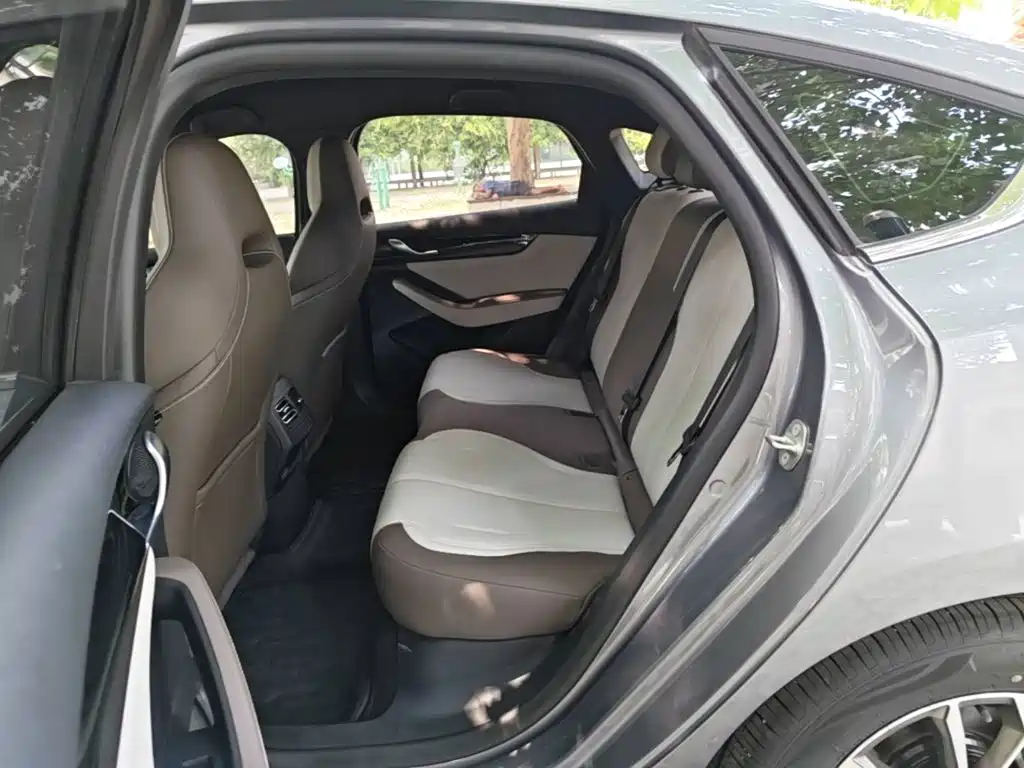 BYD Qin PLUS 2025 — фото 17