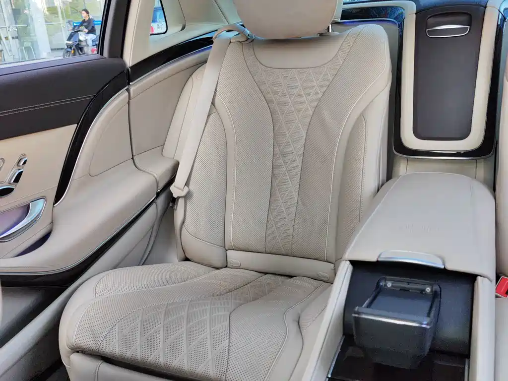 Mercedes-Benz Maybach S-Class 2019 — фото 13