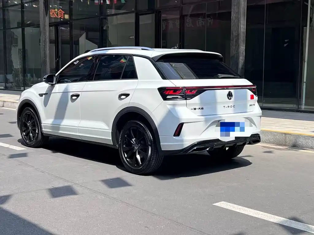 Volkswagen T-Roc 2025