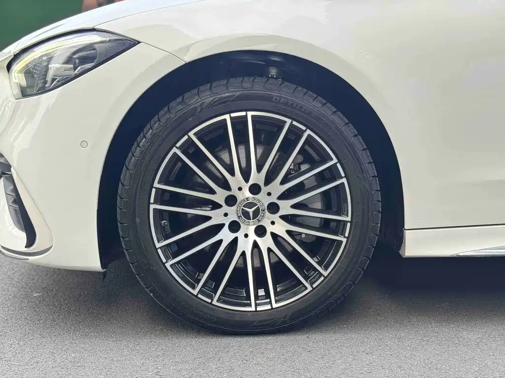 Mercedes-Benz C-Class 2021