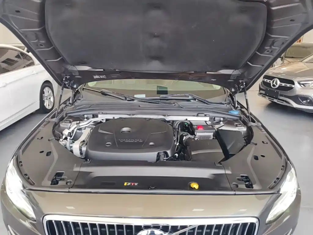 Volvo S90 2018 — фото 20
