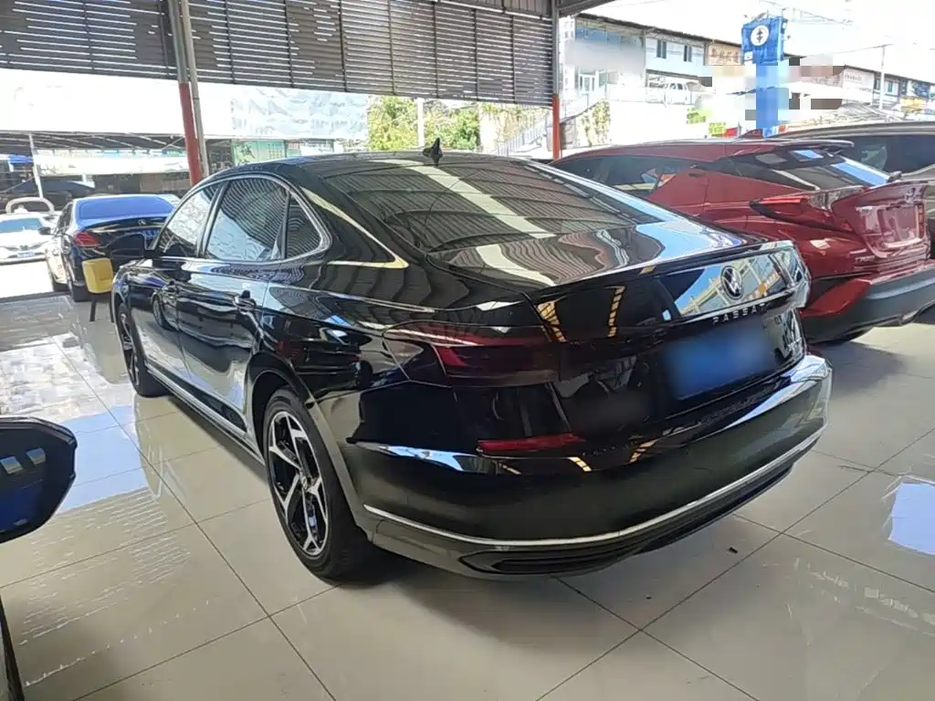 Volkswagen Passat 2025