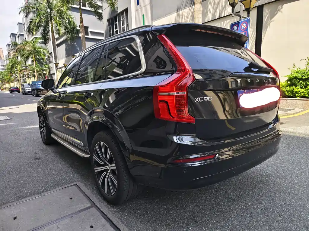 Volvo XC90 2021 — фото 10