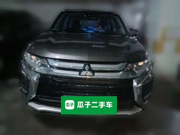 Mitsubishi Outlander 2016