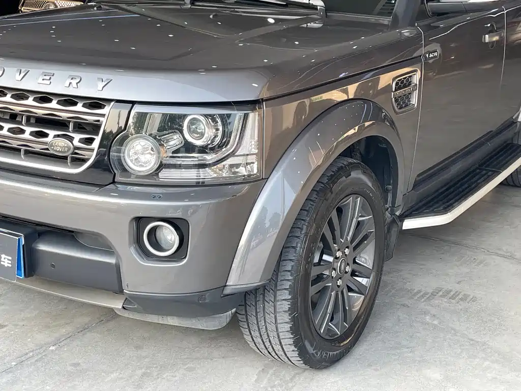 Land Rover Discovery 2016 — фото 15