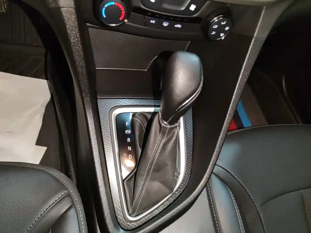 Buick Excelle 2023 — фото 14