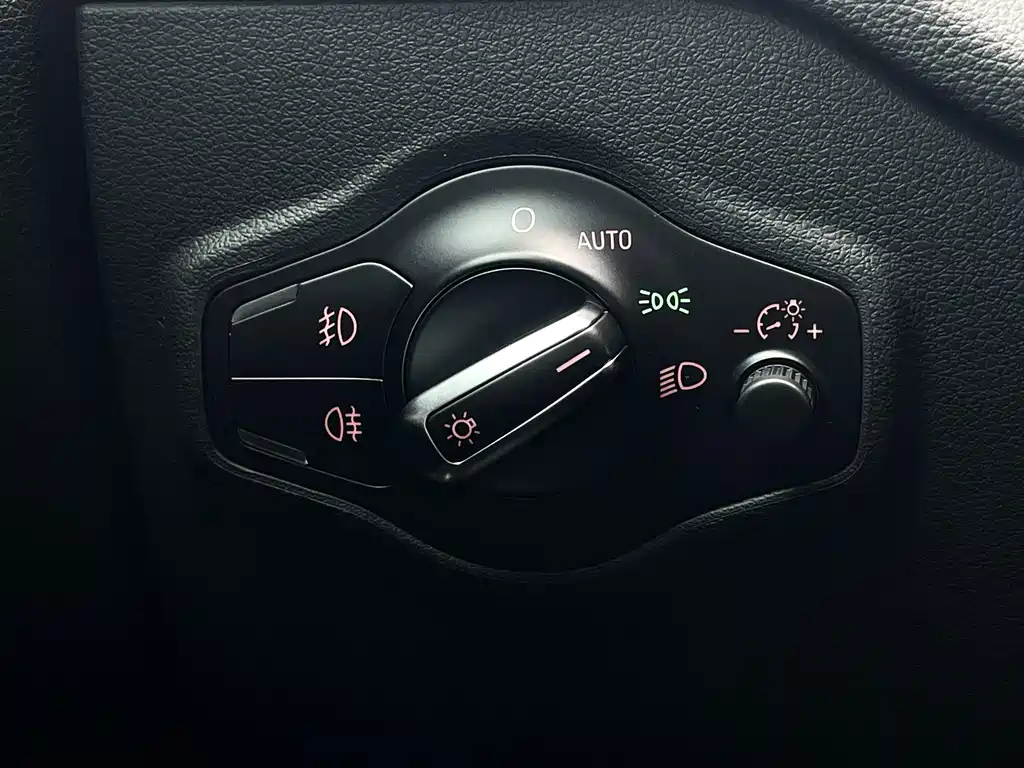 Audi Q5 2018 — фото 20