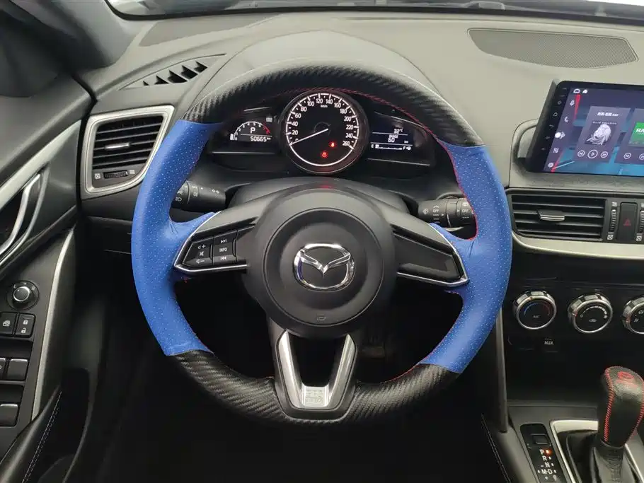Mazda CX-4 2018 — фото 15