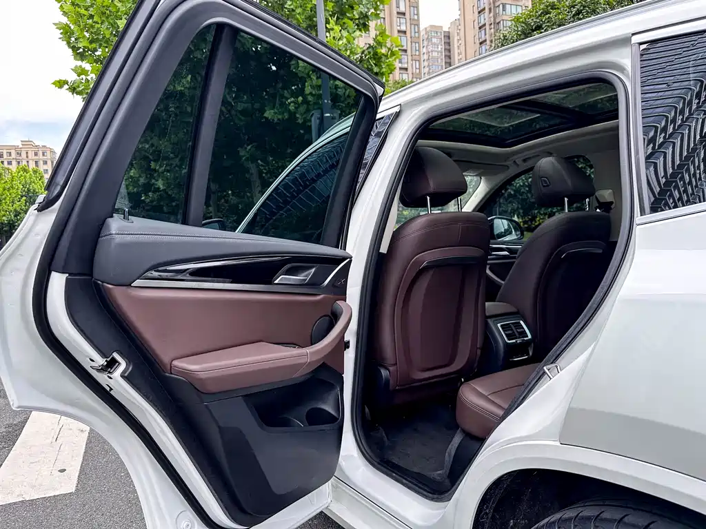 BMW X3 2022 — фото 11