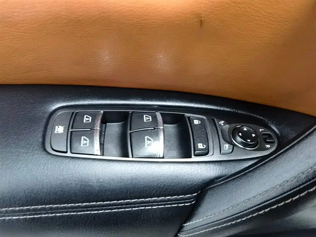 Nissan Patrol 2019 — фото 16