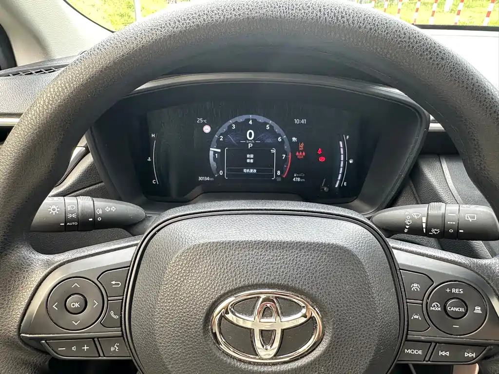 Toyota Corolla Cross 2024 — фото 12