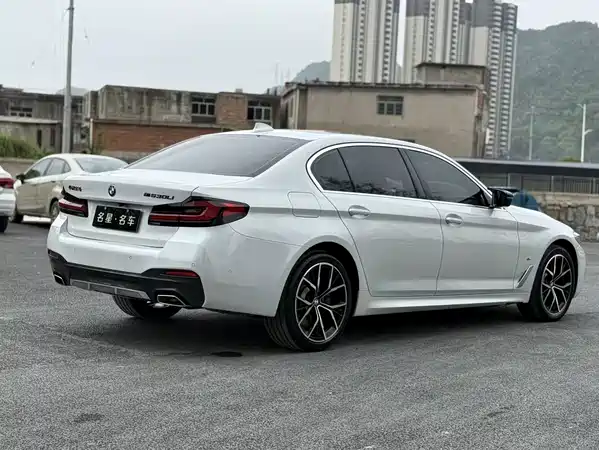 BMW 5 Series 2023