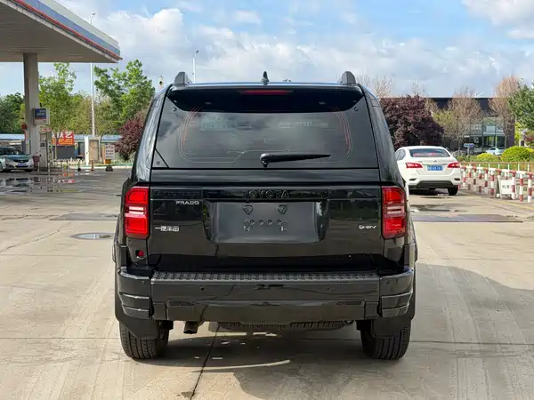 Toyota Prado 2025