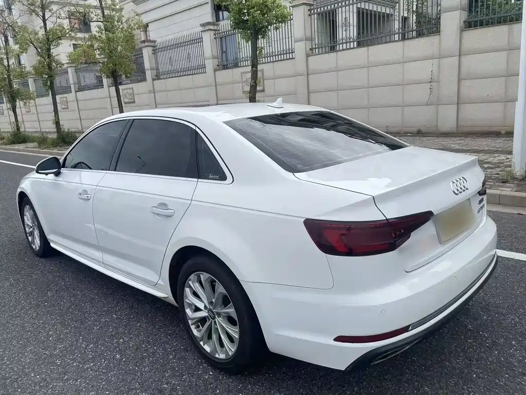 Audi A4L 2020