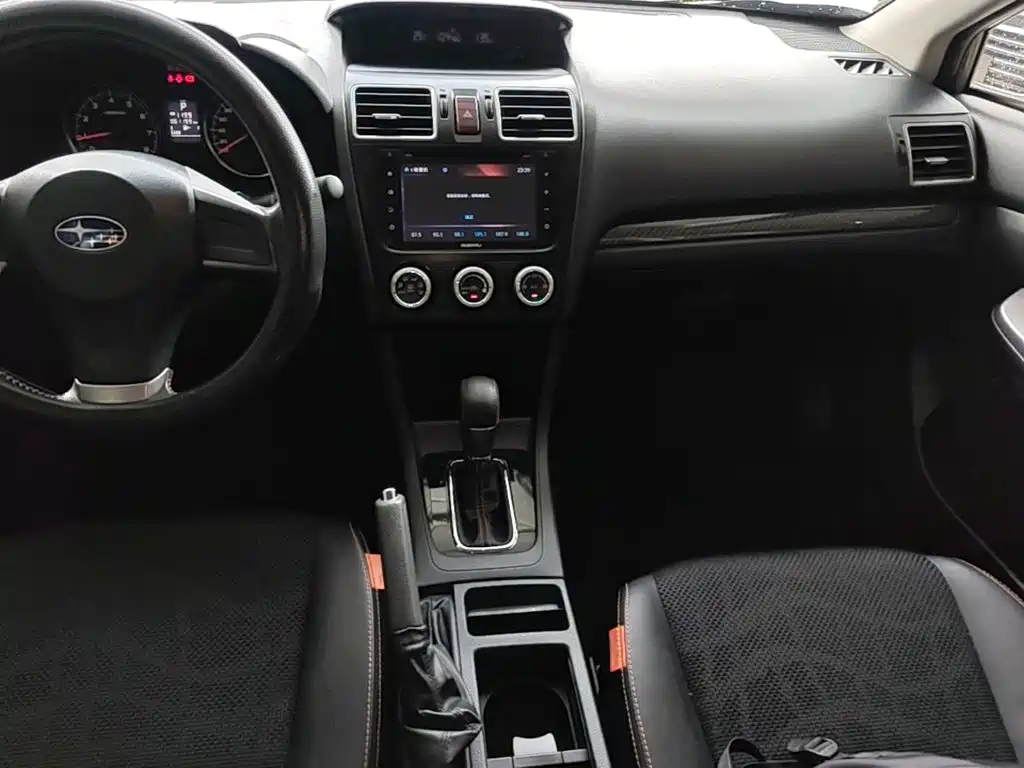 Subaru XV 2015 — фото 13