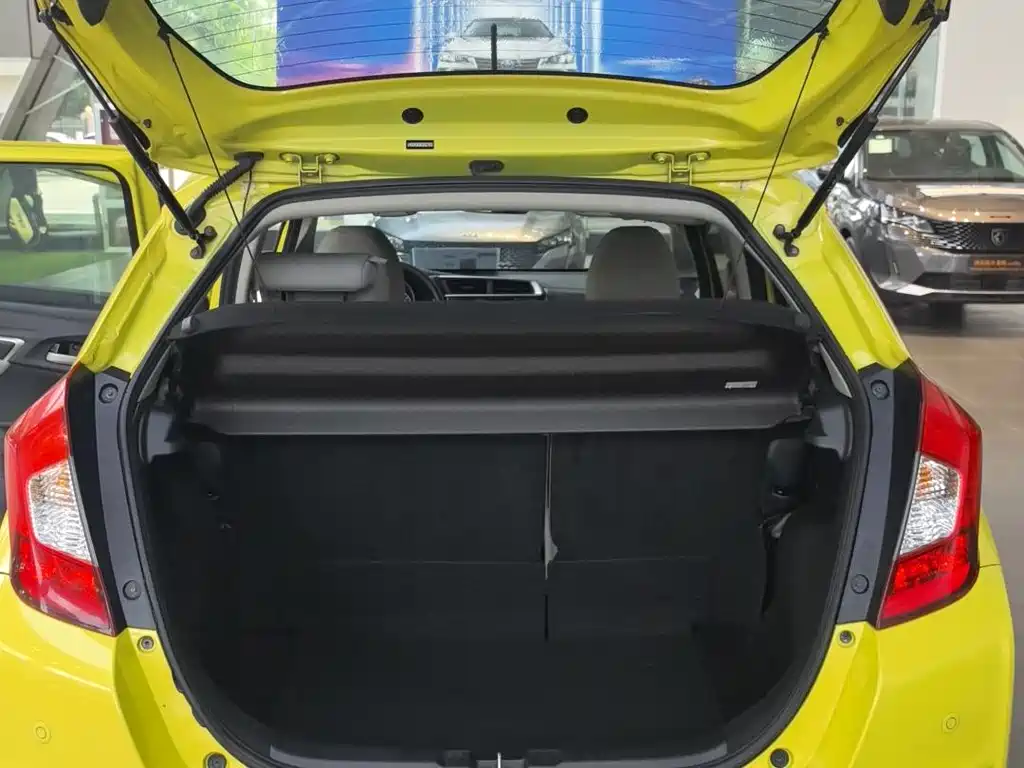 Honda Fit 2016 — фото 15