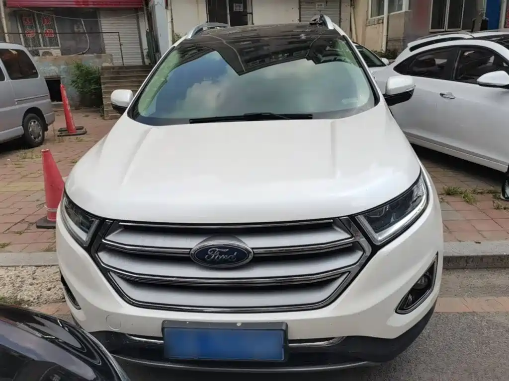 Ford Edge 2017 — фото 3