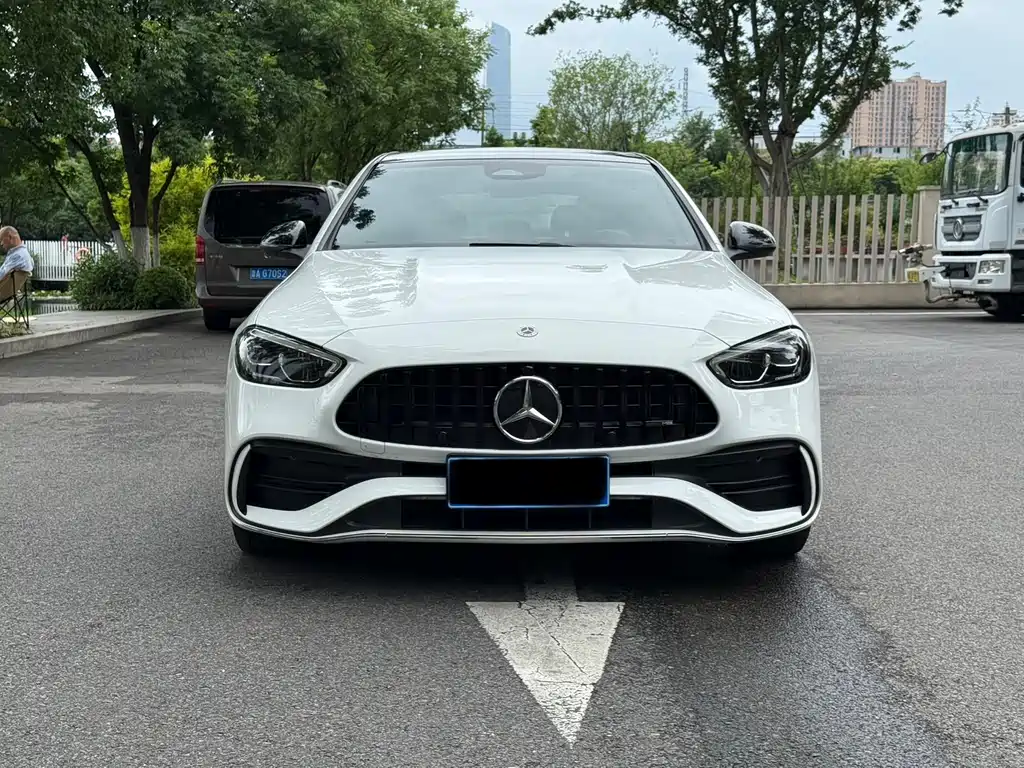 Mercedes-Benz C-Class 2022