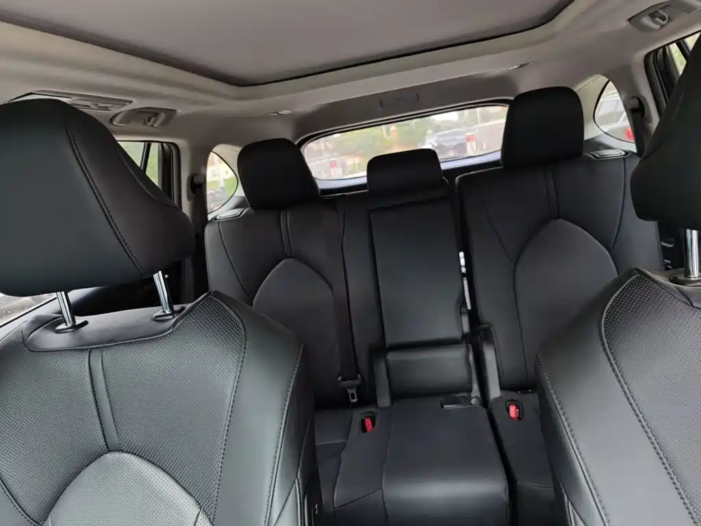 Toyota Highlander 2025 — фото 14