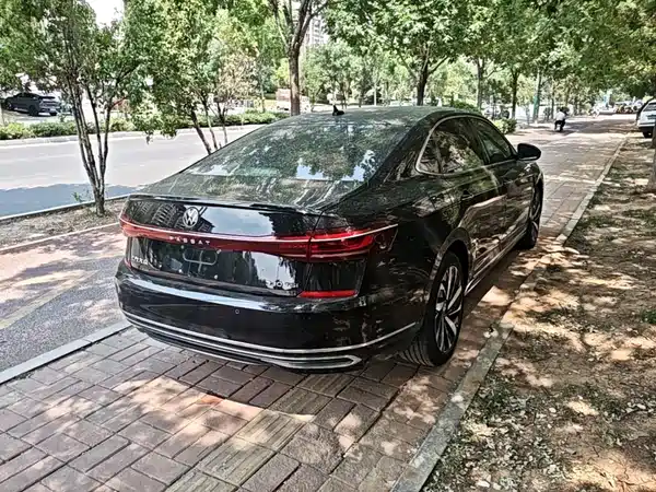 Volkswagen Passat 2022